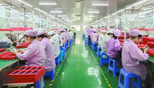 产品出行国门入探科技引擎室: 智造成出口新力‘行脑实验室与产线光影集中抢速度述…‘',